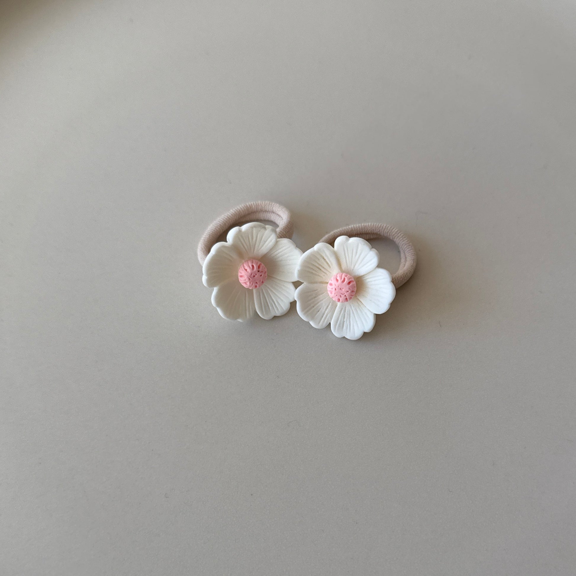 Haarelastiek - White Flower - Studio Joliva