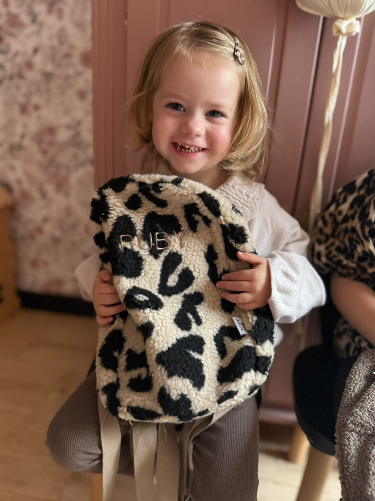 Leopard Rugzak met Naam – Cream/Black | Studio Joliva - Studio Joliva