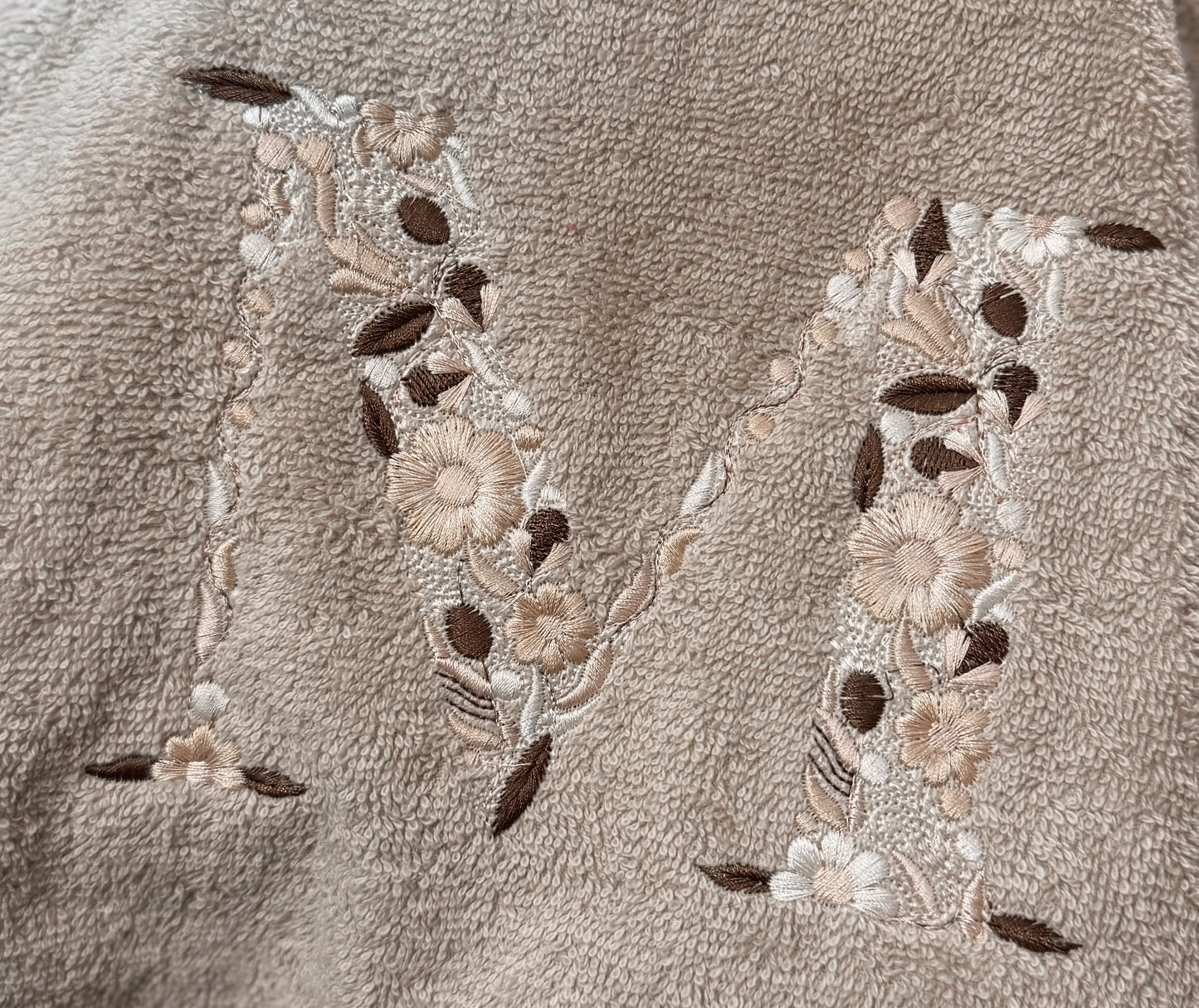 Badponcho - Bloemenletter