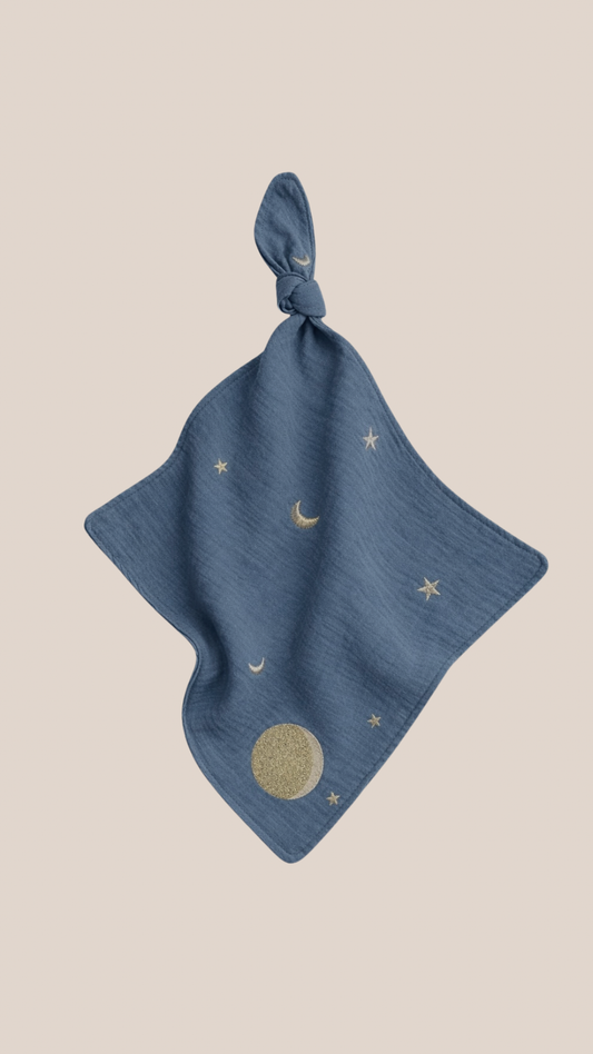 Moonphase Speendoekje - Cloudy Moon Blue