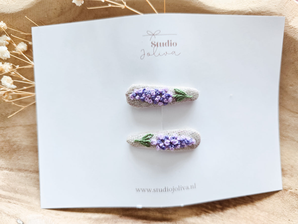 Handgeborduurde speldjes - Lavendel