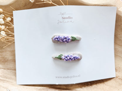 Handgeborduurde speldjes - Lavendel